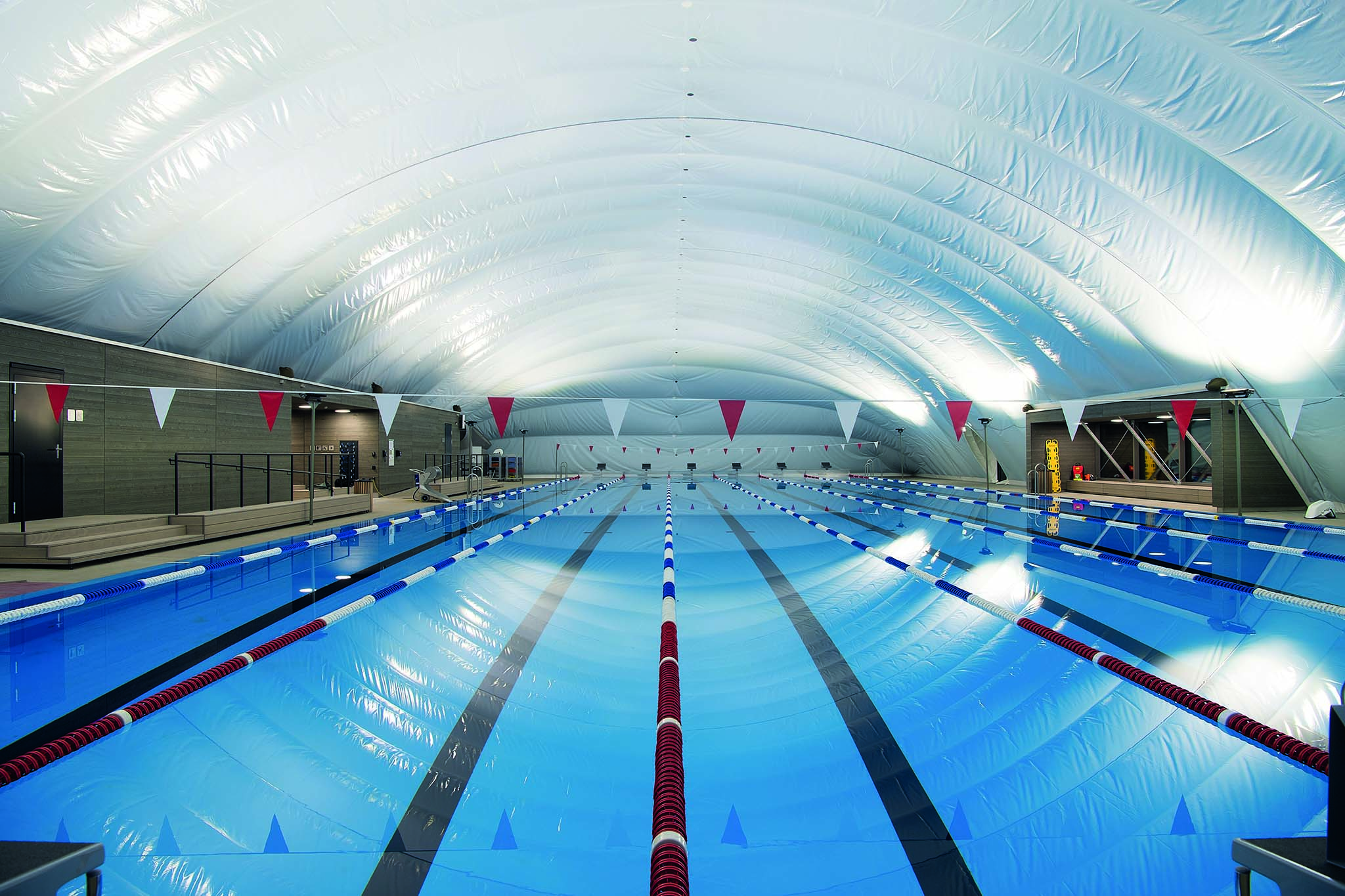 Schwimmbad Eglisee Basel EOLED eu