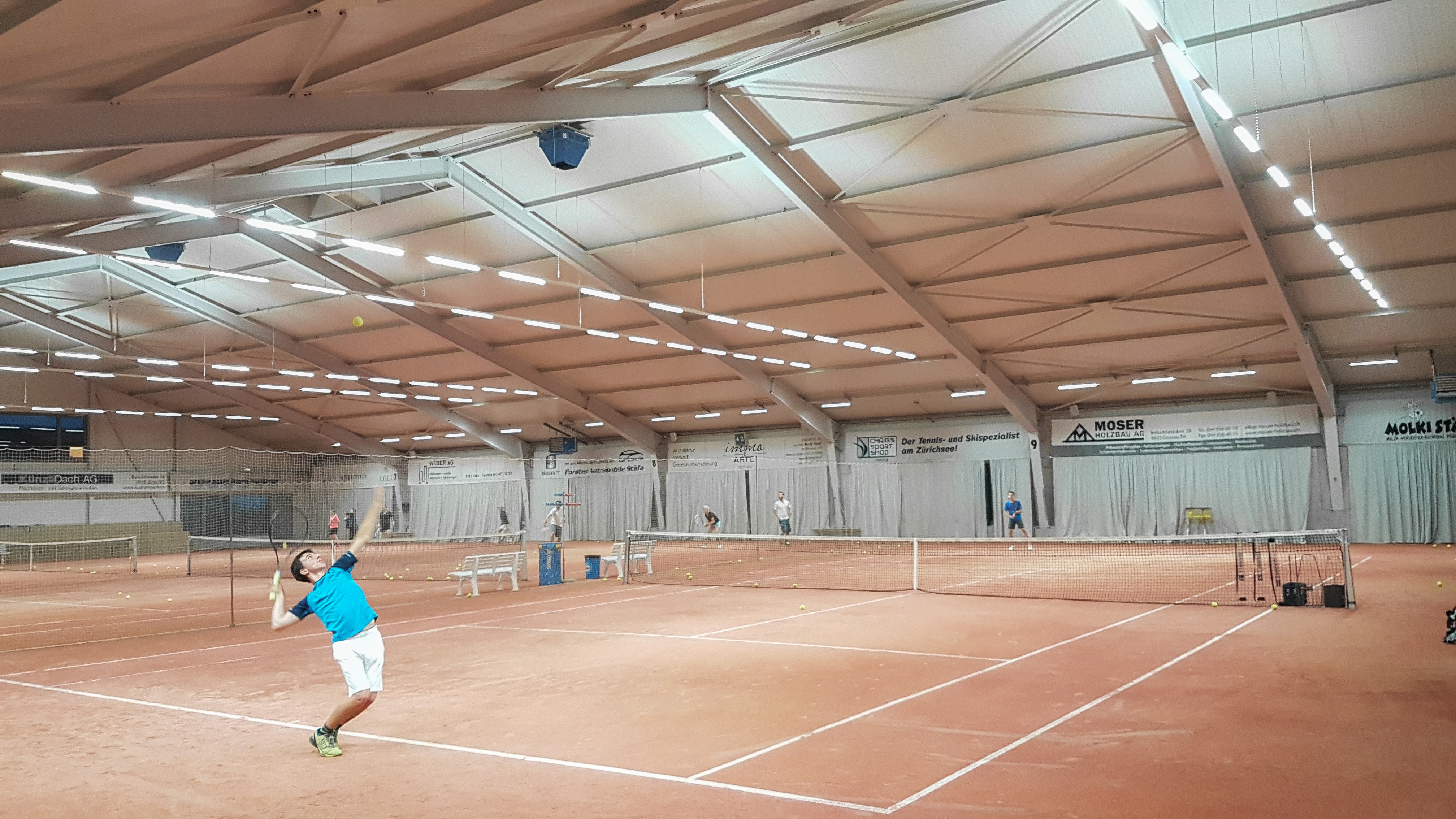 Bild der Tennishalle in Frohberg