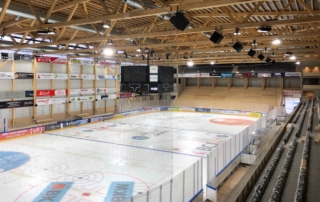 Bild des Eisfeldes der Raiffeisen-Arena in Pruntrut